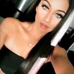 Meet your Posher, Jenny